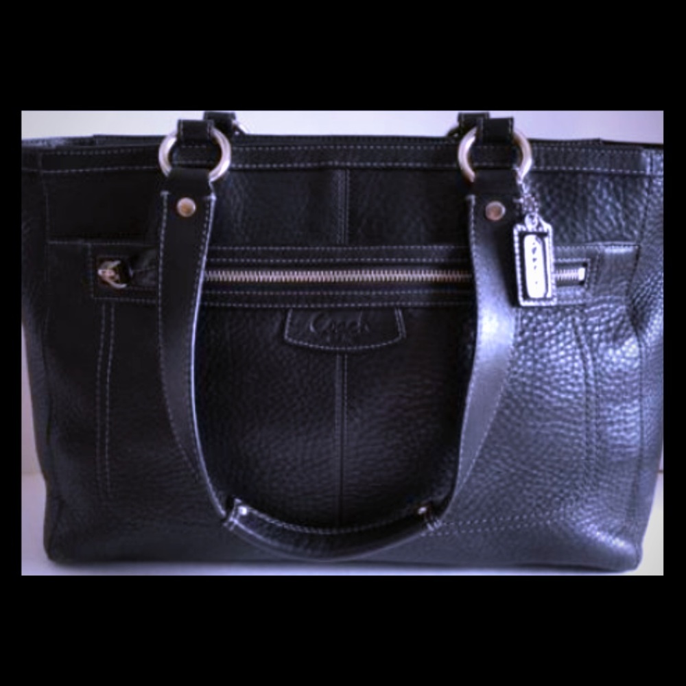 COACH Large pebble leatherBAG